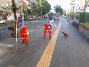 Büyükşehir Belediyesi’nin Temizlik Çalışmaları Devam Ediyor