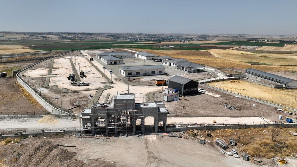 Bağıvar’da yeni mezarlık tamamlanıyor