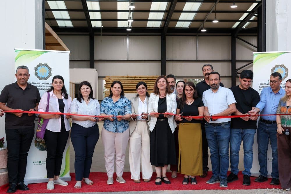 Kent Mobilyaları Atölyesi hizmete açıldı