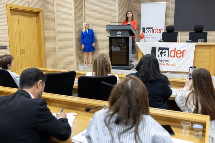  Eşbaşkan Bucak: Kadın temsiliyetini artırmak için birlikte mücadele edeceğiz 3