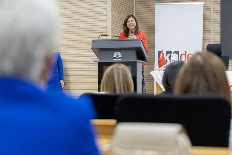  Eşbaşkan Bucak: Kadın temsiliyetini artırmak için birlikte mücadele edeceğiz 7