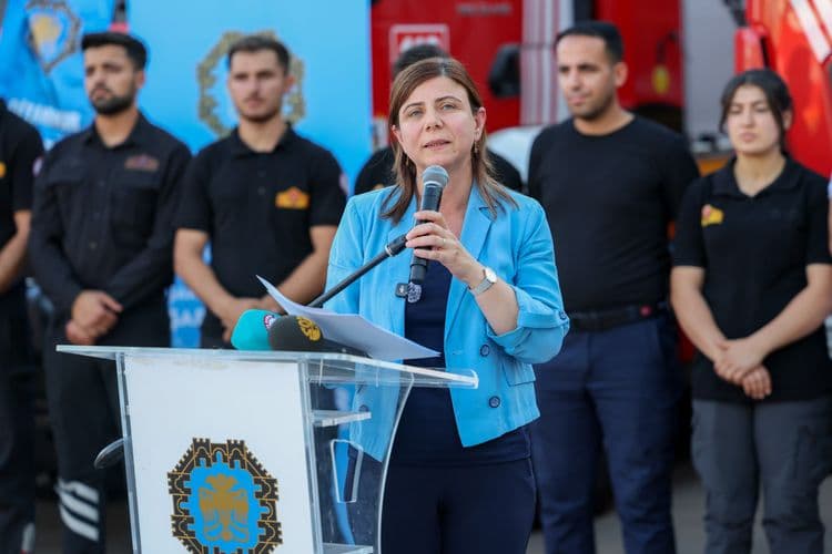 İtfaiye filosuna 20 yeni araç: Halk için yatırımlara devam edeceğiz 9