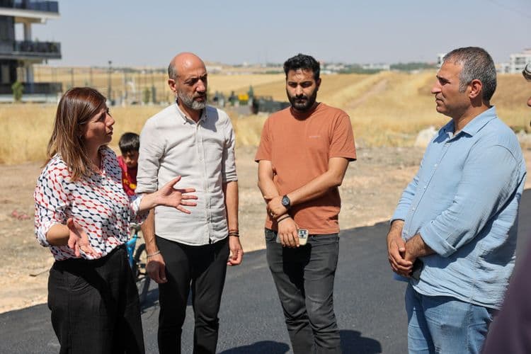 Eşbaşkan Bucak çalışma alanlarını inceledi
