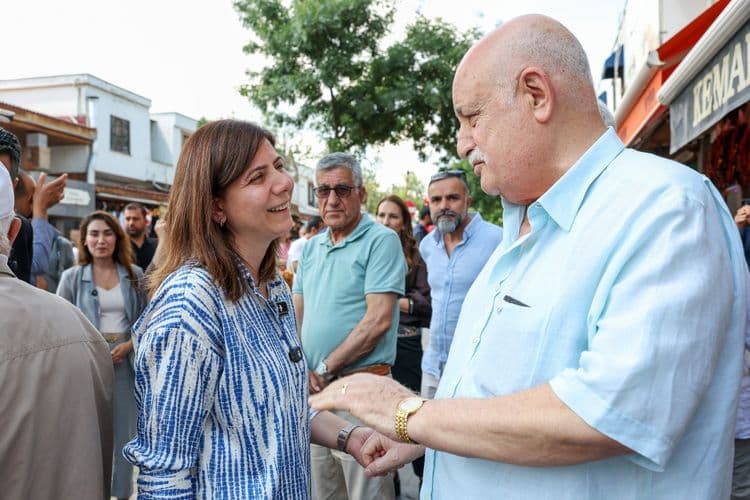 Eşbaşkan Bucak, Gazi Caddesi esnafını ziyaret etti 1