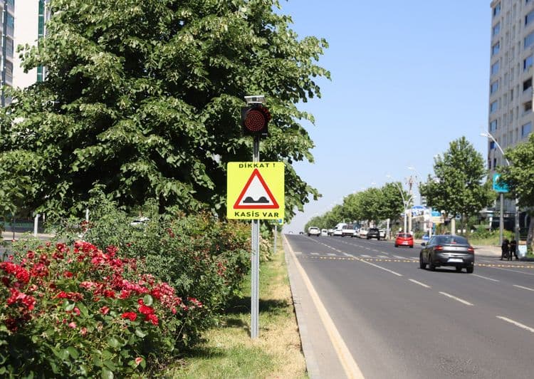 Fırat Bulvarı’nda trafik güvenliği için yeni önlemler 2