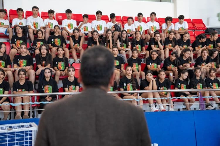 Eşbaşkan Hatun’dan sınava hazırlanan genç sporculara moral ziyareti 6