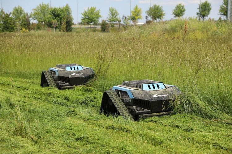 Yeni nesil ot biçme robotları sahada 7