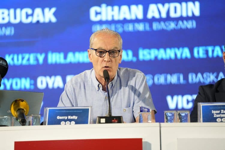 Dünya deneyimleri Diyarbakır'da buluştu: Barışın ortak yol haritası konuşuldu 8