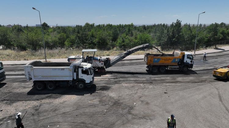 Bağcılar Mahallesi’nin yolları yenileniyor: 24 bin 500 ton asfalt serilecek 5