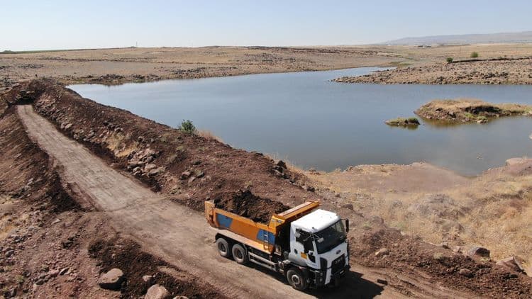 Karacadağ'da gölet onarıldı, 7 bin hayvan ve tarım arazileri suya kavuştu 2