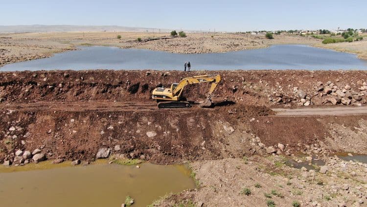 Karacadağ'da gölet onarıldı, 7 bin hayvan ve tarım arazileri suya kavuştu 3