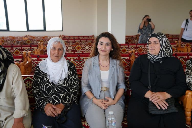 Eşbaşkanlar Kocaköy’de kadınların taleplerini dinledi 9