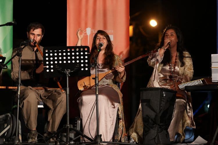 Kervanpınarlı çocukların müzik yolculuğu sahneye taşındı 5
