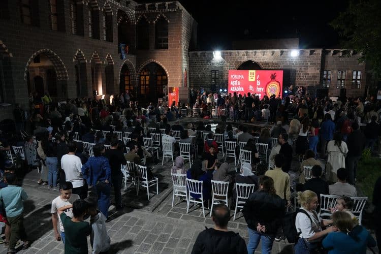 Toplumsal Barış ve Özgürlük Forumu çok dilli konserle sona erdi 5