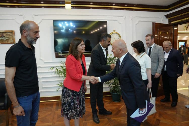 Uluslararası Basın Konfederasyonundan Eşbaşkanlara ziyaret 2