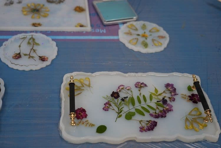 Kadınlar Epoksi Atölyesi’nde üretime katılıyor 3