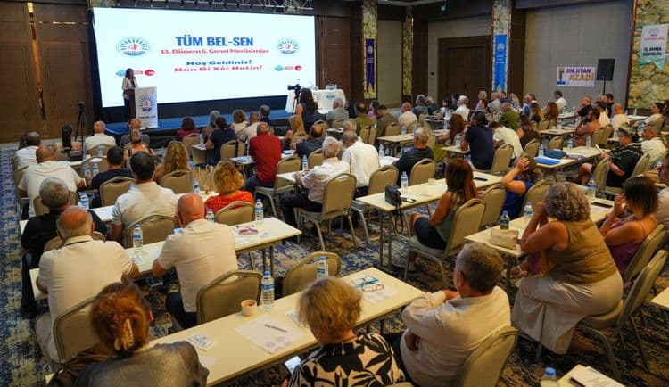 Eşbaşkan Bucak: Yerel demokrasi ruhu yeniden güncellenmeli 10