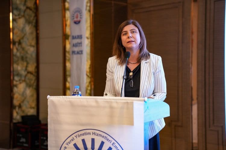 Eşbaşkan Bucak: Yerel demokrasi ruhu yeniden güncellenmeli 13