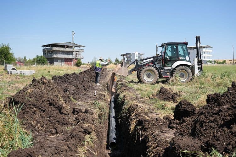 DİSKİ, Sayarlar ve Aktepe’ye 5 kilometrelik atık su hattı döşüyor 6
