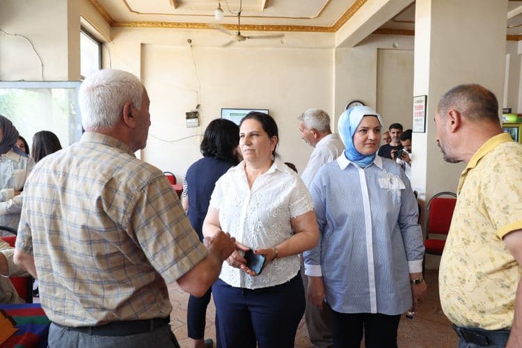 Eşbaşkanlar Kocaköy’de kadınların taleplerini dinledi 27