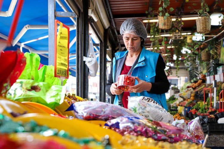 Bayram öncesi tatlı, şekerleme ve marketlere gıda denetimi 3