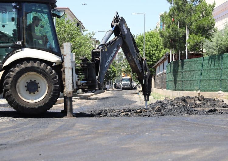 Bağcılar Mahallesi’nin yolları yenileniyor: 24 bin 500 ton asfalt serilecek 11