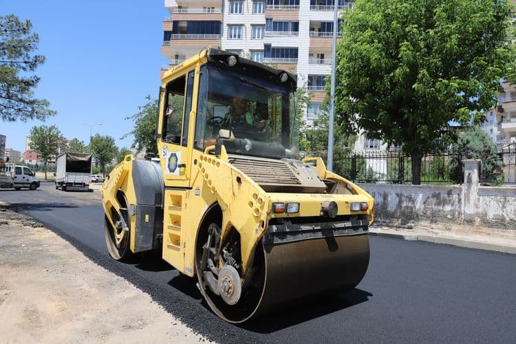 Bağcılar Mahallesi’nin yolları yenileniyor: 24 bin 500 ton asfalt serilecek 14
