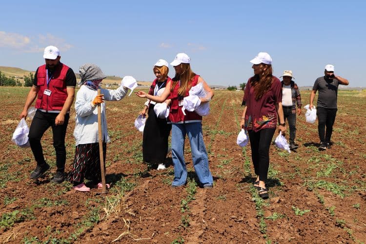 DBB ekiplerinden tarım emekçilerine dayanışma ziyareti 4