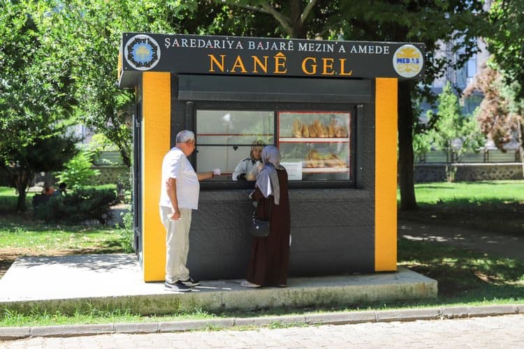 Halk Ekmek kalitesi, lezzeti ve fiyatıyla beğeni topladı 10
