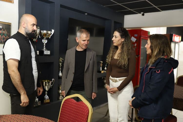 Bayram öncesi yurttaşlara evde mobil berber hizmeti 6