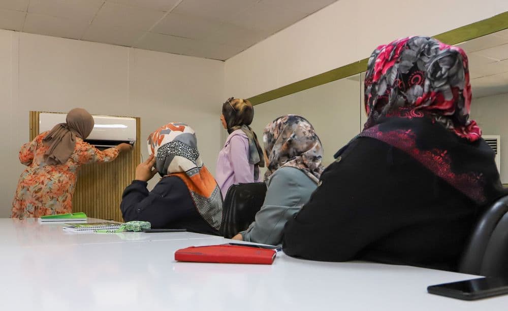 Kadınlara yönelik klima-kombi bakım eğitiminin üçüncü dönemi