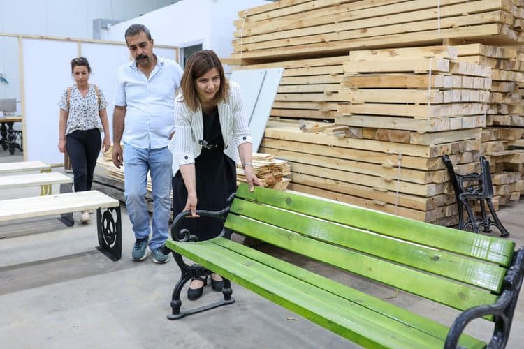 Kent Mobilyaları Atölyesi hizmete açıldı 10