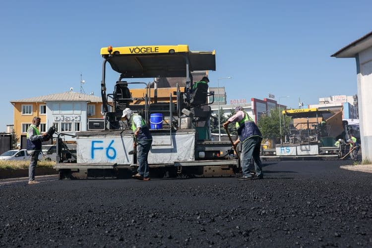 Eşbaşkanlar asfalt sezonunun startını verdi 13