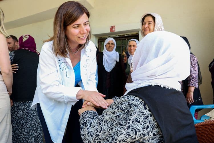 Eşbaşkan Bucak, Güneştepe Mahallesi’nde yurttaşlarla buluştu 3