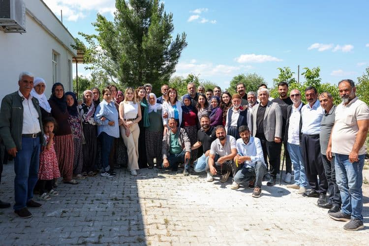 Eşbaşkan Bucak, Güneştepe Mahallesi’nde yurttaşlarla buluştu 10