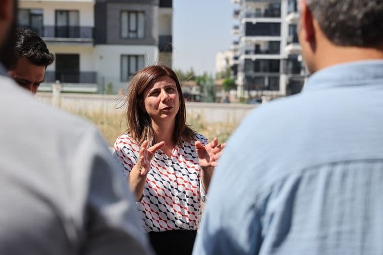 Eşbaşkan Bucak çalışma alanlarını inceledi 2
