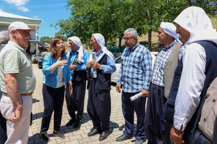 Karacadağ’da yurttaşlarla doğrudan temas, sorunlara yerinde çözüm arayışı 15