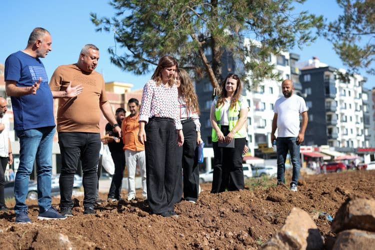 Eşbaşkan Bucak çalışma alanlarını inceledi 10