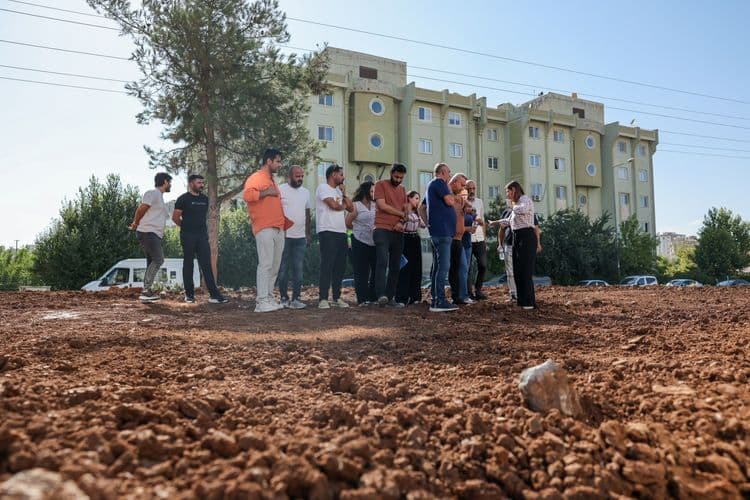 Eşbaşkan Bucak çalışma alanlarını inceledi 11