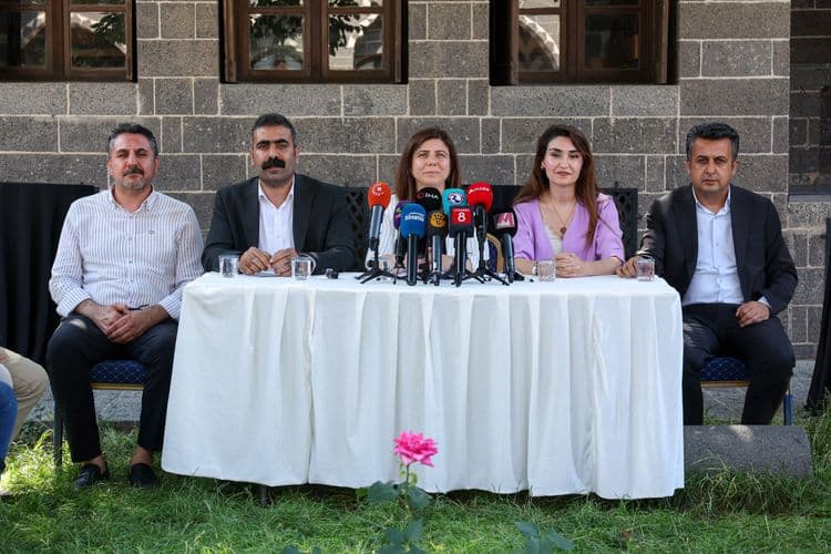 Sur’da ortak yaşamı koruma çalışması: Kamusal alanlar yayalara açılacak 1