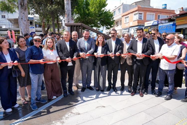 Samandağ'da dayanışmanın simgesi olan park hizmete açıldı 14