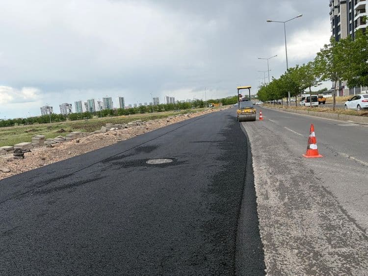 Yol bakım ekipleri sahada çalışmalarını sürdürüyor 11