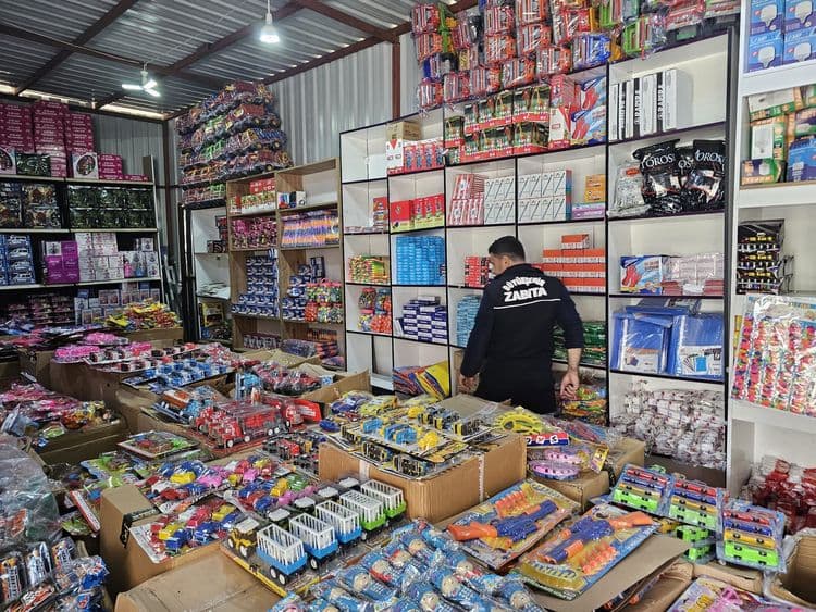 Bayram öncesi tatlı, şekerleme ve marketlere gıda denetimi 6