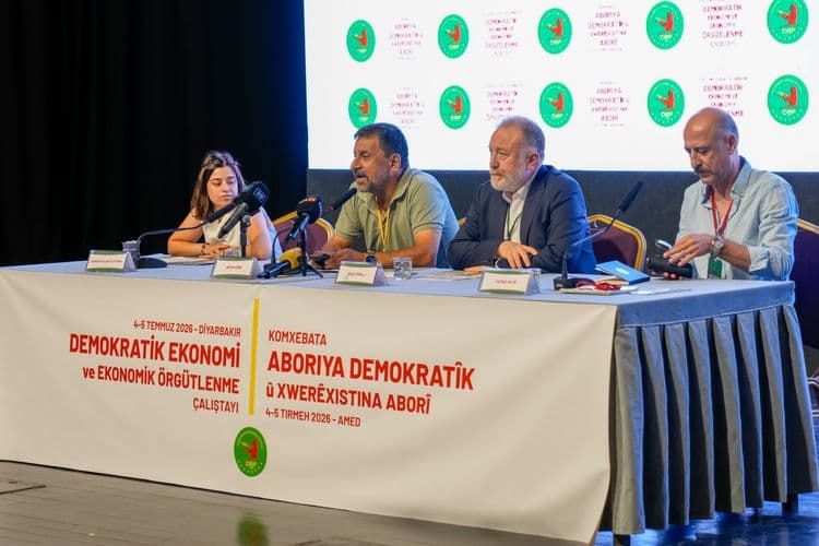 Eşbaşkanlar, Demokratik Ekonomi ve Ekonomik Örgütlenme Çalıştayı'na katıldı 6