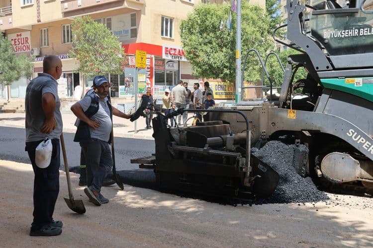 Silvan’da selden zarar gören cadde yenileniyor 3