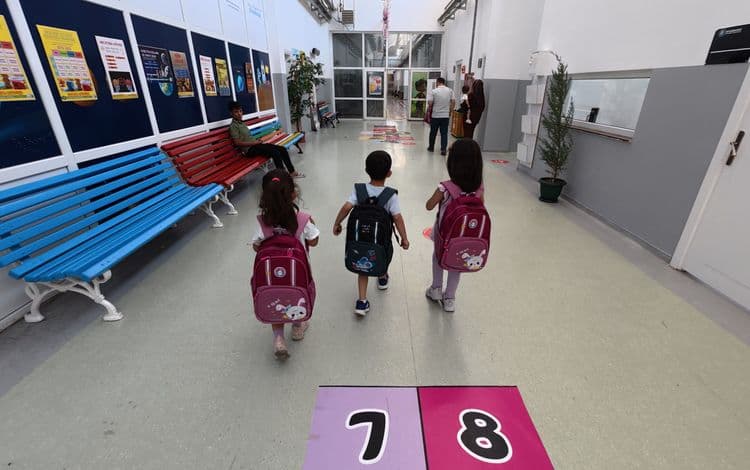 440 çocuğa okul çantası ve kırtasiye desteği 1