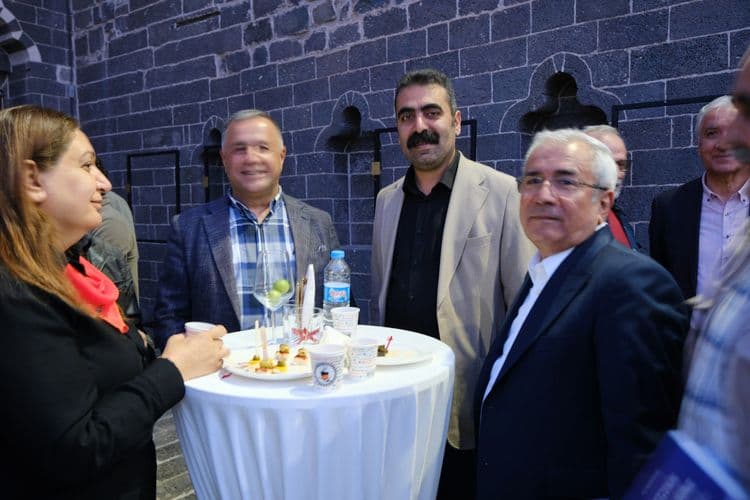 Eşbaşkan Hatun: Sözlük Kürt dili için önemli bir standardizasyon oluşturdu 2