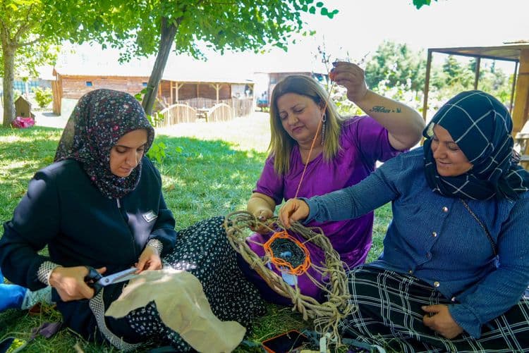 Agroekoloji İklim Okulu’nda atıklar sanata dönüştü 10