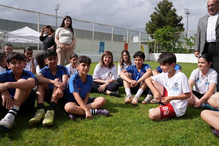 Eşbaşkan Bucak, Sokak Futbolu Atölyesi’nde çocukların heyecanına ortak oldu 5