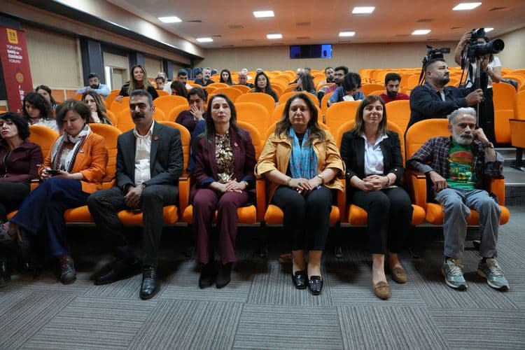Barışın dili sanatla kuruldu 1